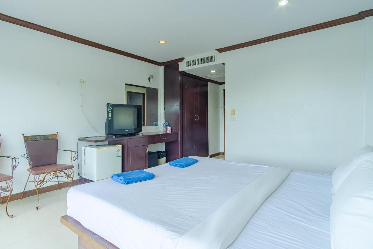 Goodday Kathu Apartment Exterior foto